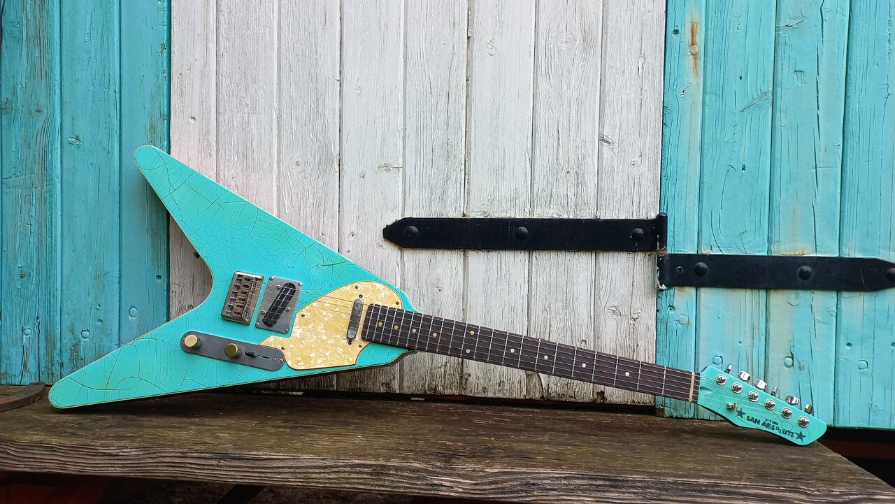 107 San Absolute Tele-Flying V Hybrid 19.jpg