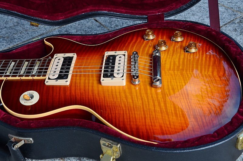 18 Gibson Les Paul Custom Shop R9 Anniversary 2009 99113 rust burst 04_ji.jpg