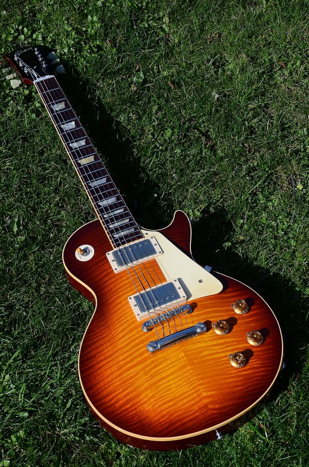 18 Gibson Les Paul Custom Shop R9 Anniversary 2009 99113 rust burst 69.jpg