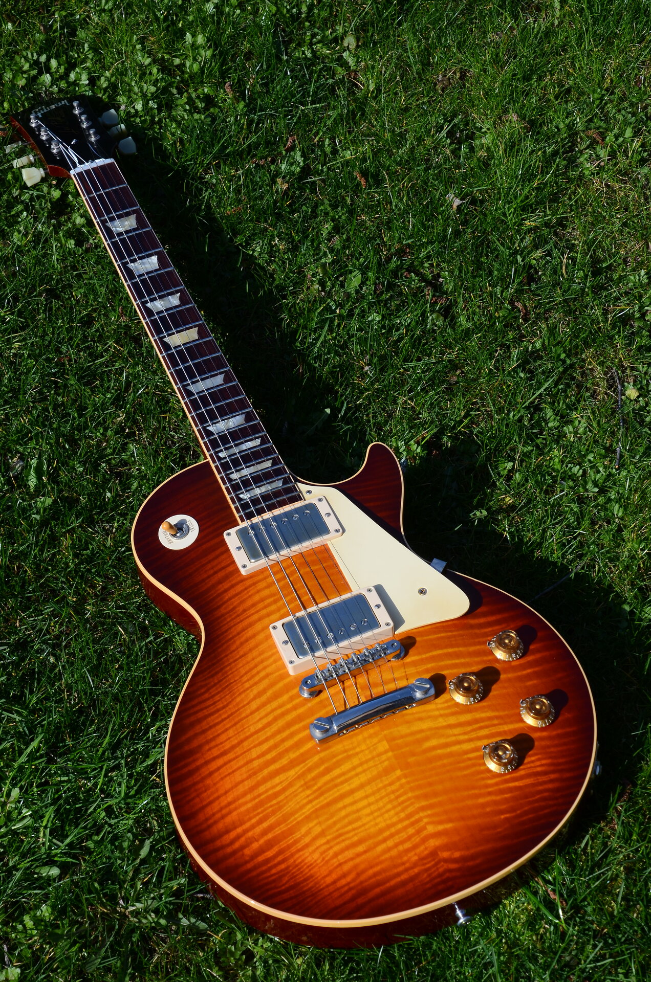 18 Gibson Les Paul Custom Shop R9 Anniversary 2009 99113 rust burst 69.JPG