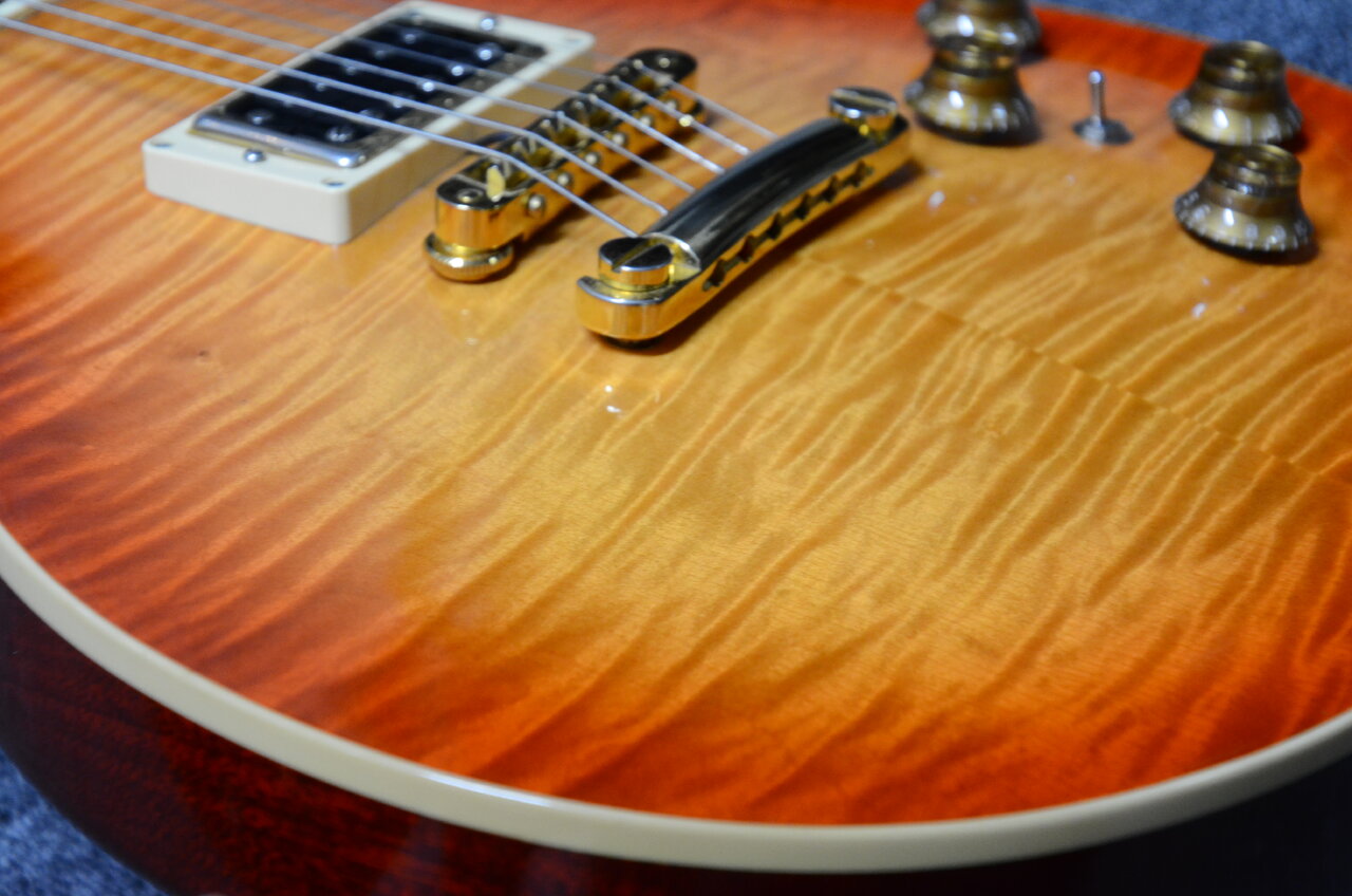 26 Neubauer Les Paul Gerry Miller Signature 19.JPG