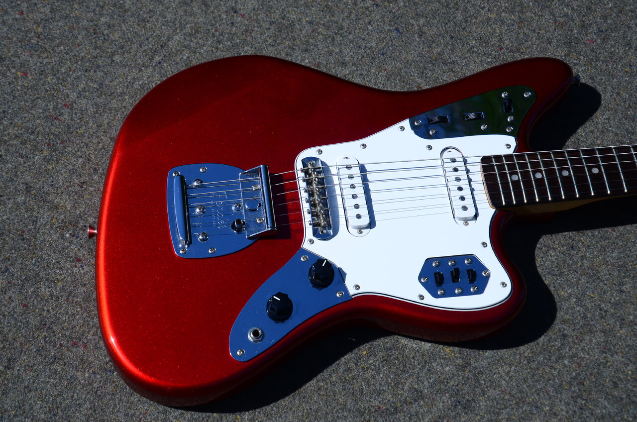 29 Fender Jaguar Japan 06.JPG