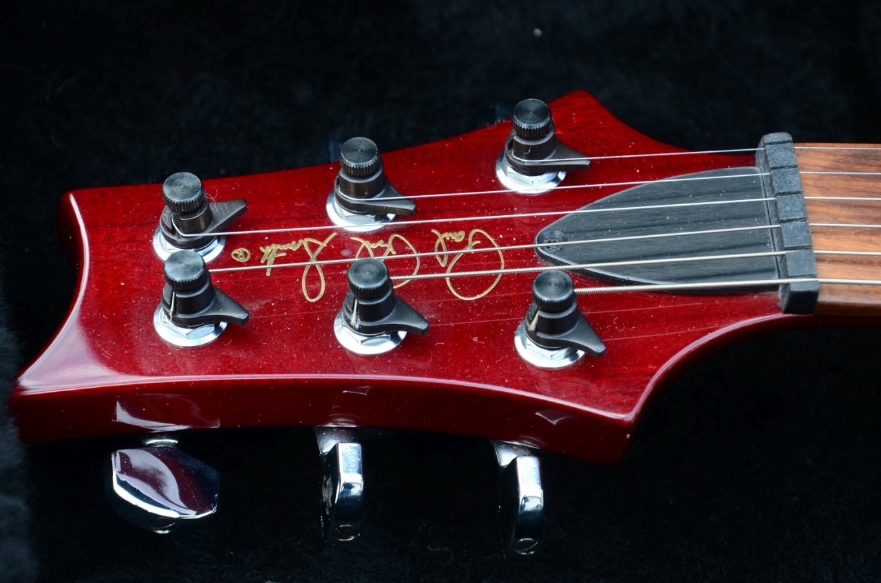 49 PRS Custom 24  Santana signed 07.jpg