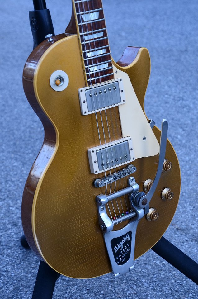 50 Gibson Les Paul Historic Collection Goldtop 1996 18.jpg