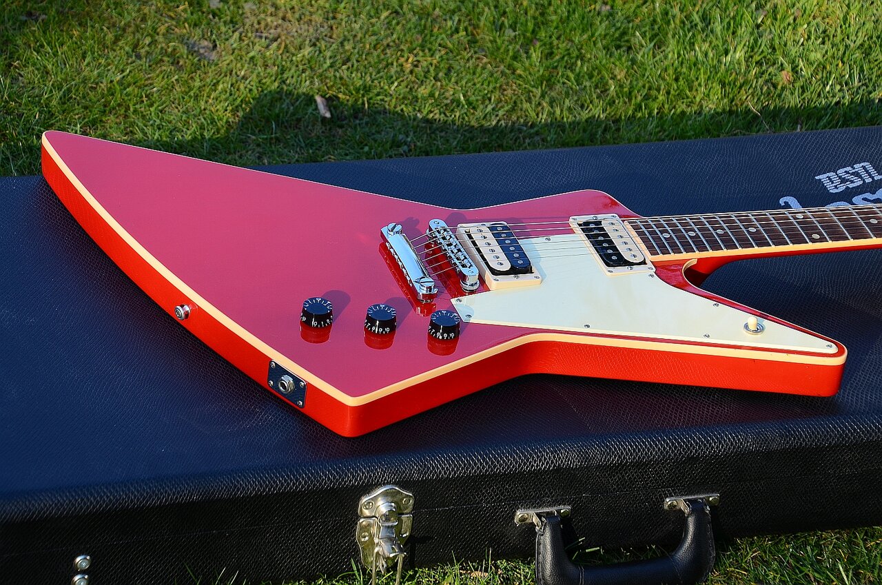 57 Gibson Explorer Sammy Hagar 2011 limited edition 250 pcs 21.jpg