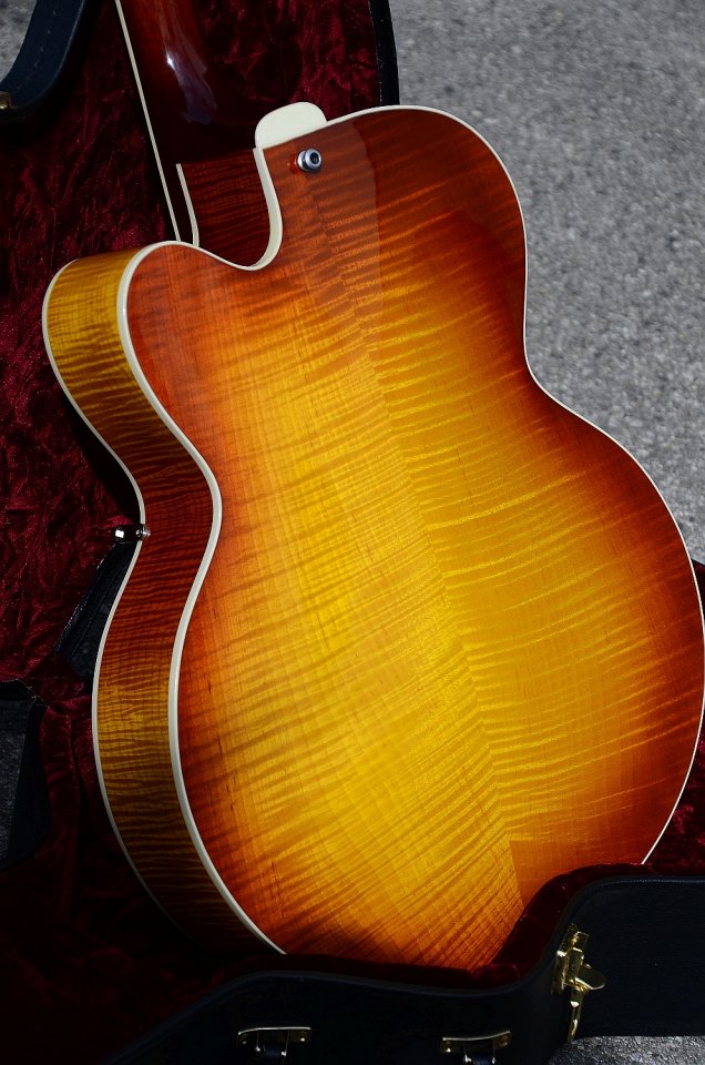 58 Gibson Venetian Solid Formed Archtop 46.jpg