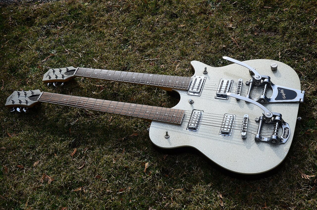 72 Gretsch 5566 Jet Doubleneck 44.jpg