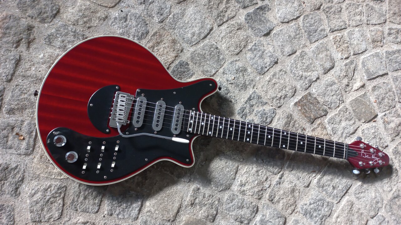 89 Brian May Guitars Red Special 13.jpg