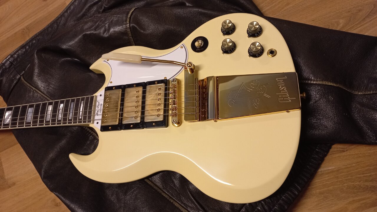 94 Gibson Les Paul SG Custom 63 Reissue Maestro Vibrola white 55.jpg