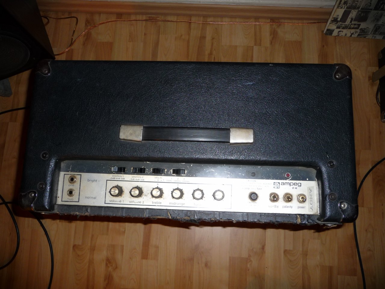 Ampeg 006.jpg