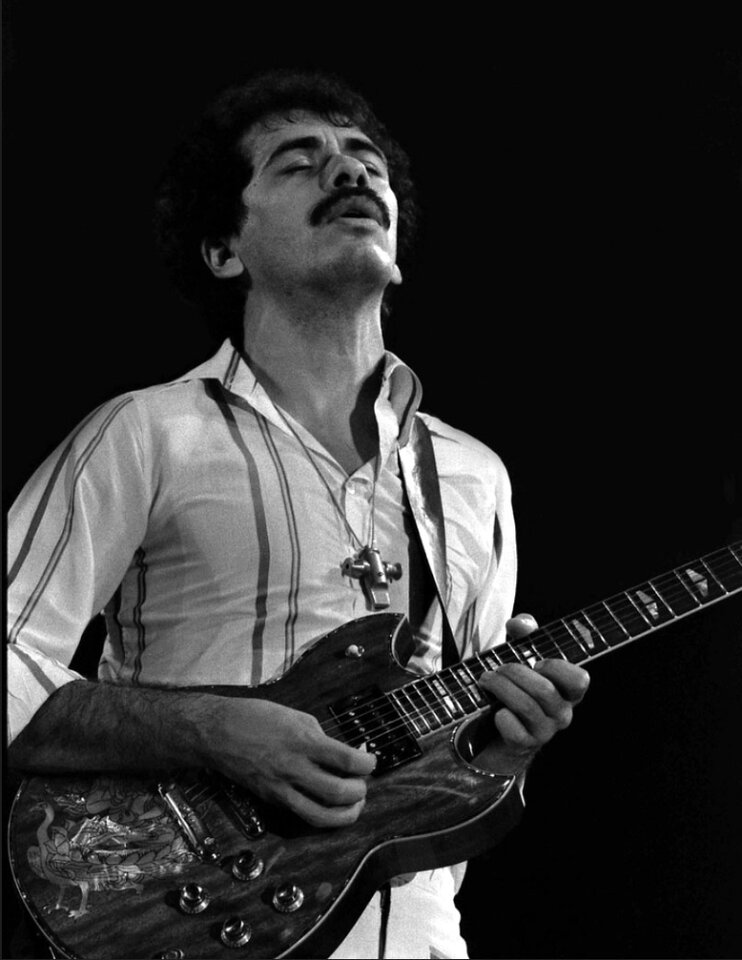 Carlos Santana.jpg