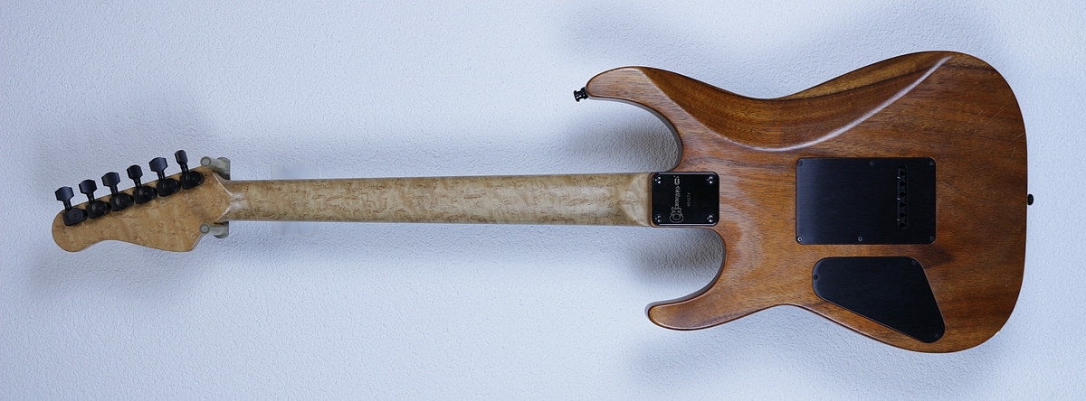 Charvel_San_Dimas_II_Koa_1995_R.jpg