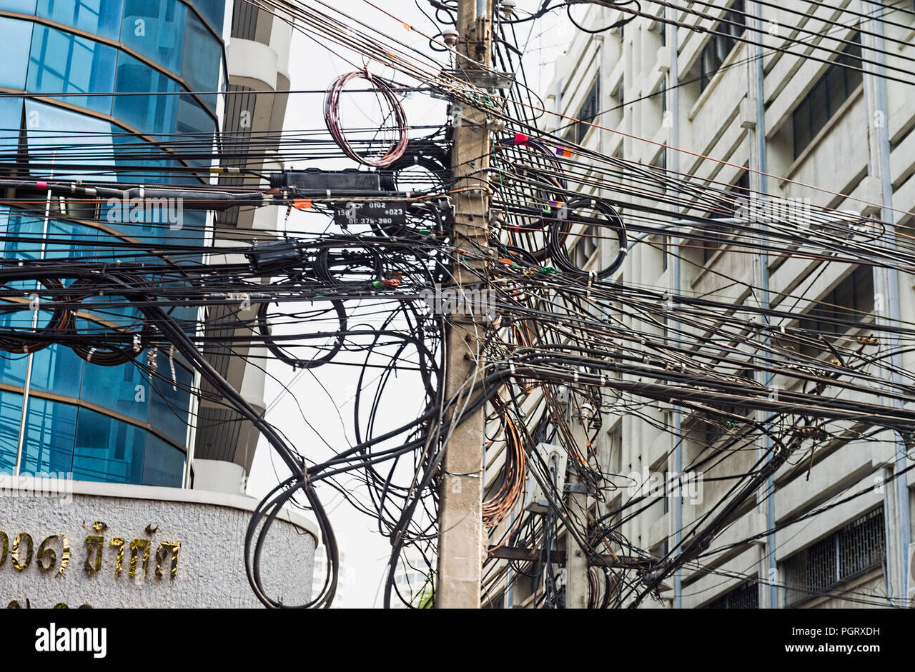 elektrische-leitungen-in-bangkok-thailand-pgrxdh.jpg