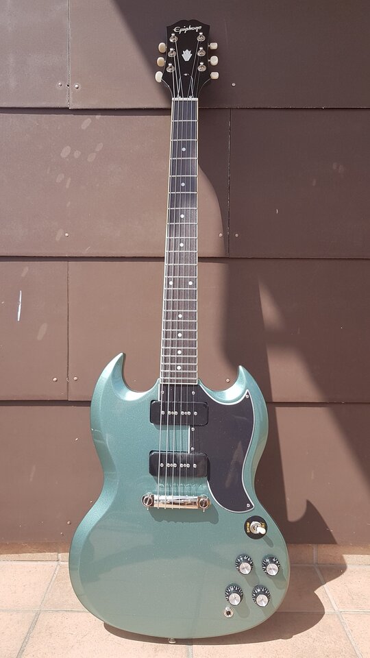 Epiphone SG Special P90 01_K.jpg