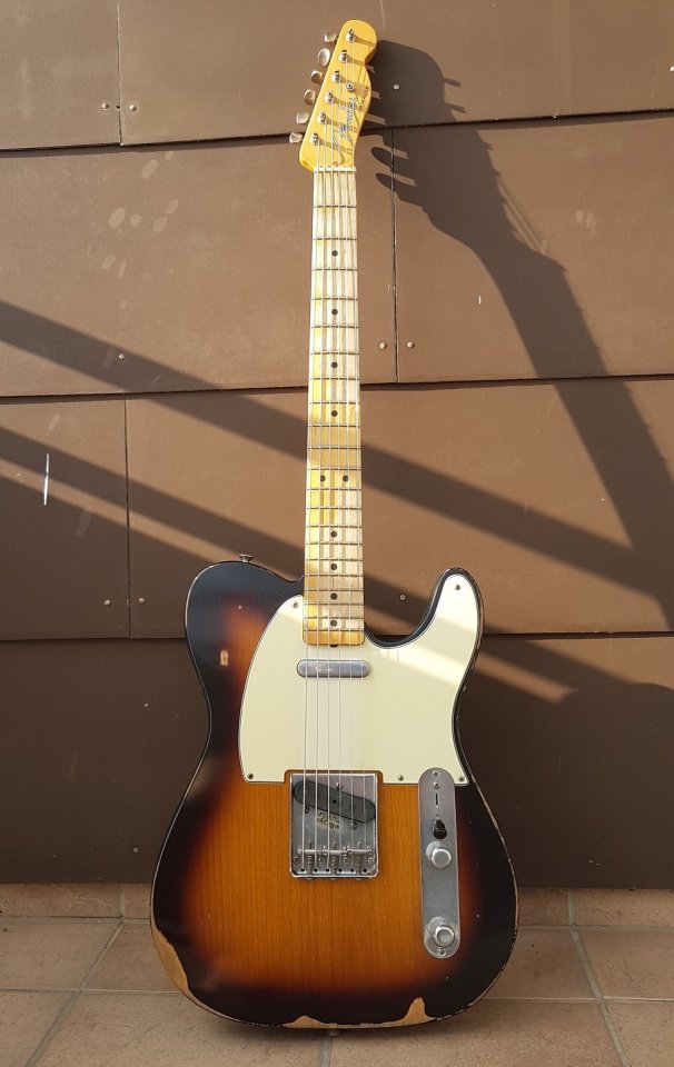 Fender Road Worn Telecaster 001_K_Test.jpg