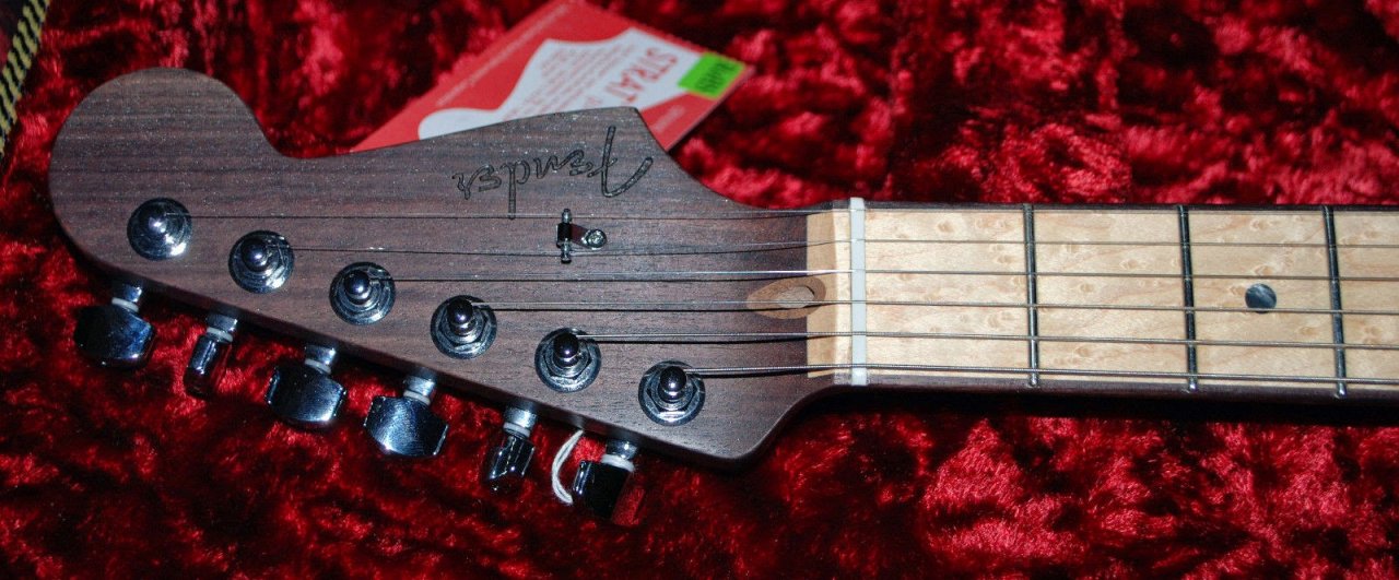 fender select rosewood neck.JPG