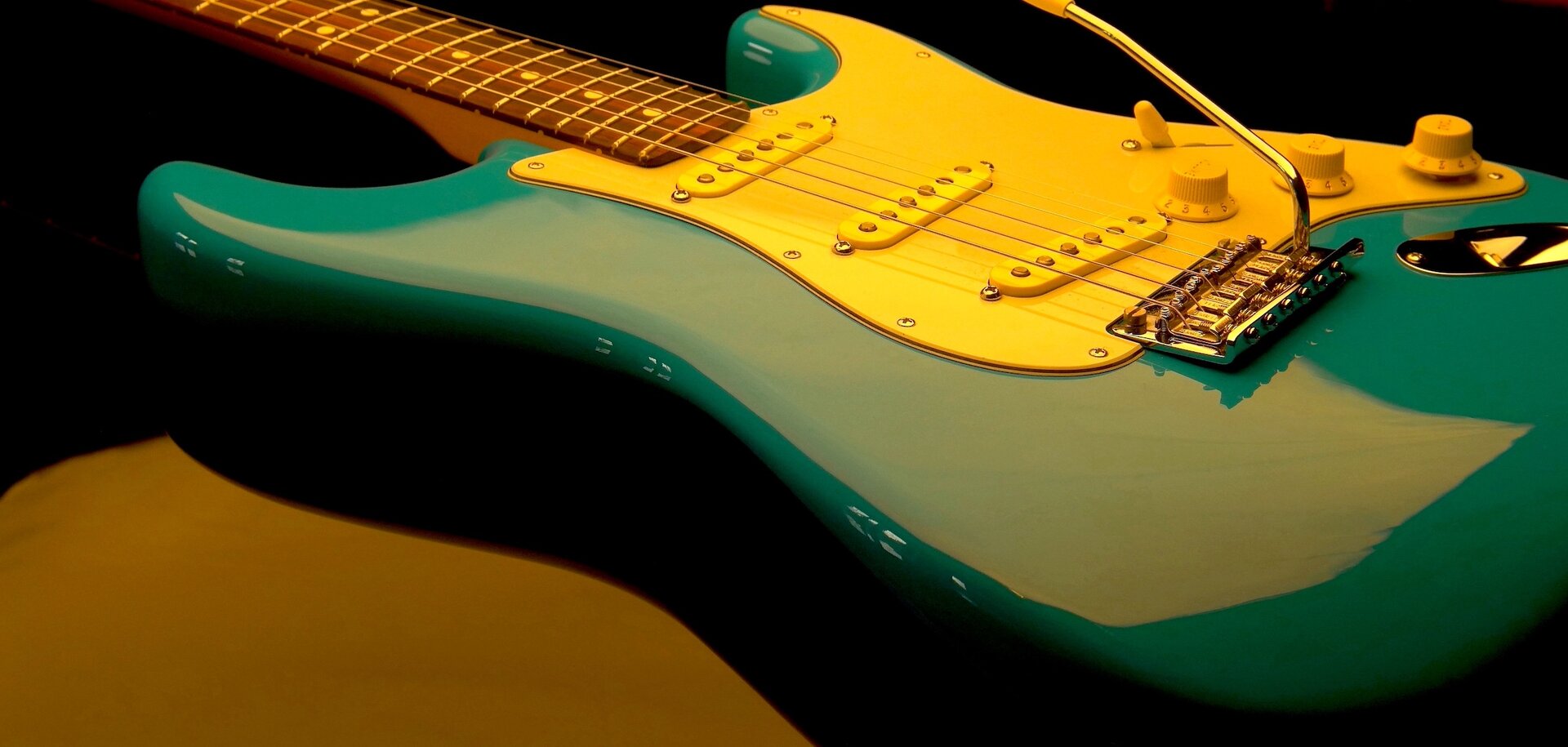 Fender Strat AM Pro II.jpg