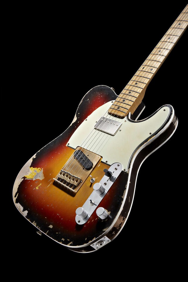 Fender_Custom_Shop_Andy_Summers_Tribute_Telecaster_3.jpg