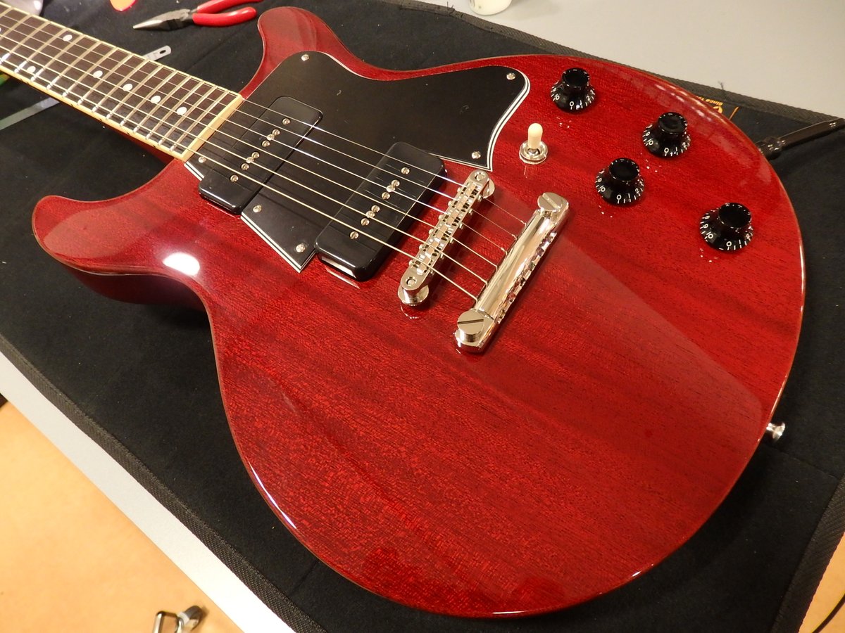 FGN junior-special-DC-cherry.jpg