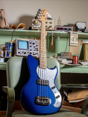 G&L 45th Anniversary Fallout Bass.jpg