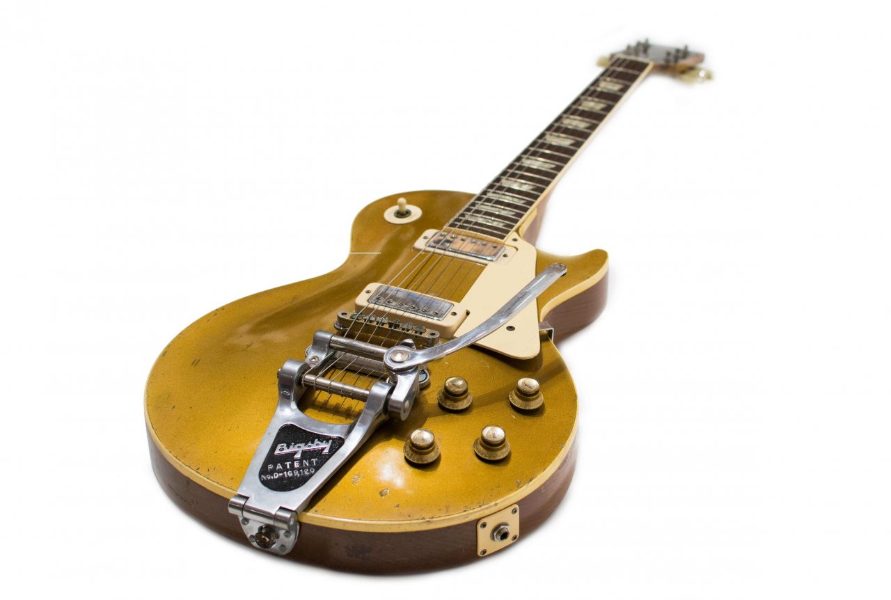 Gibson Les Paul Deluxe 1969 Bigsby 01.jpg