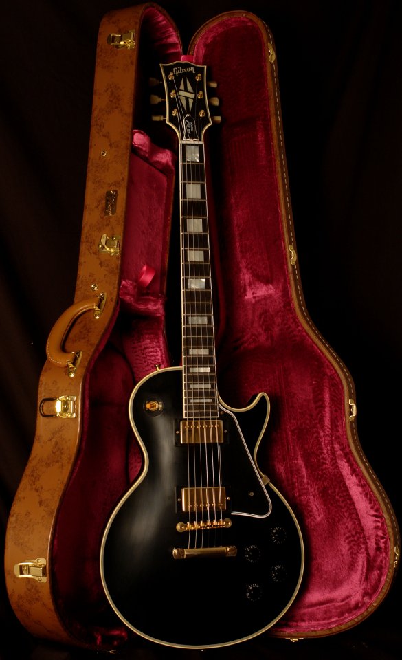 gibsonlespaul57custcasee.jpg