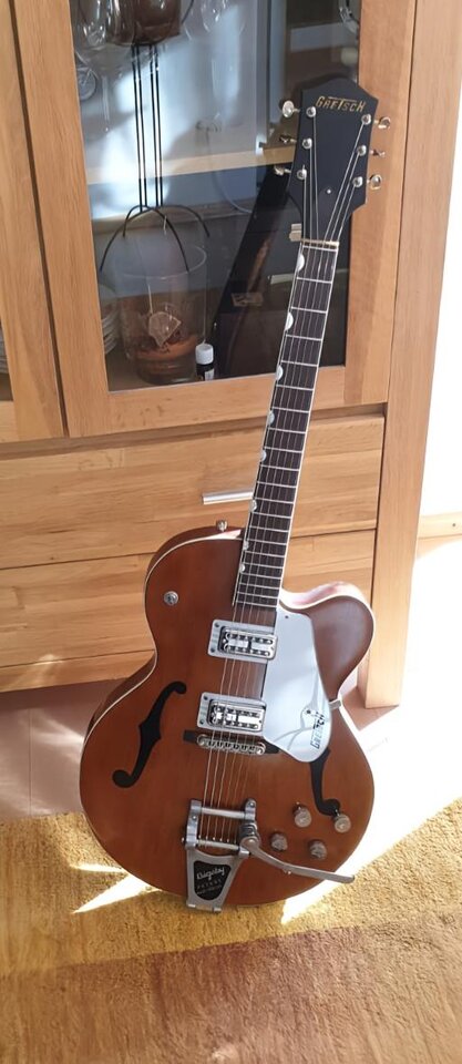 Gretsch bearbeitet.JPG