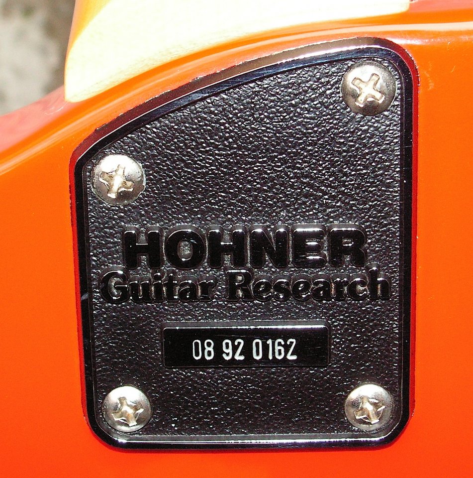 Hohner Revelation RTX 08 92 serial.jpg