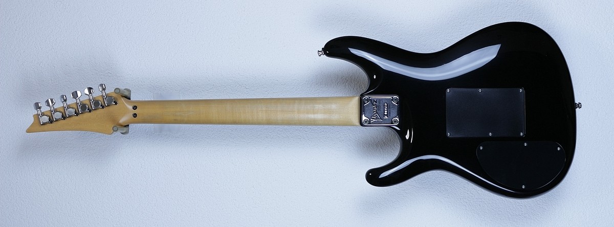 Ibanez_JS1BK_1992_R.jpg