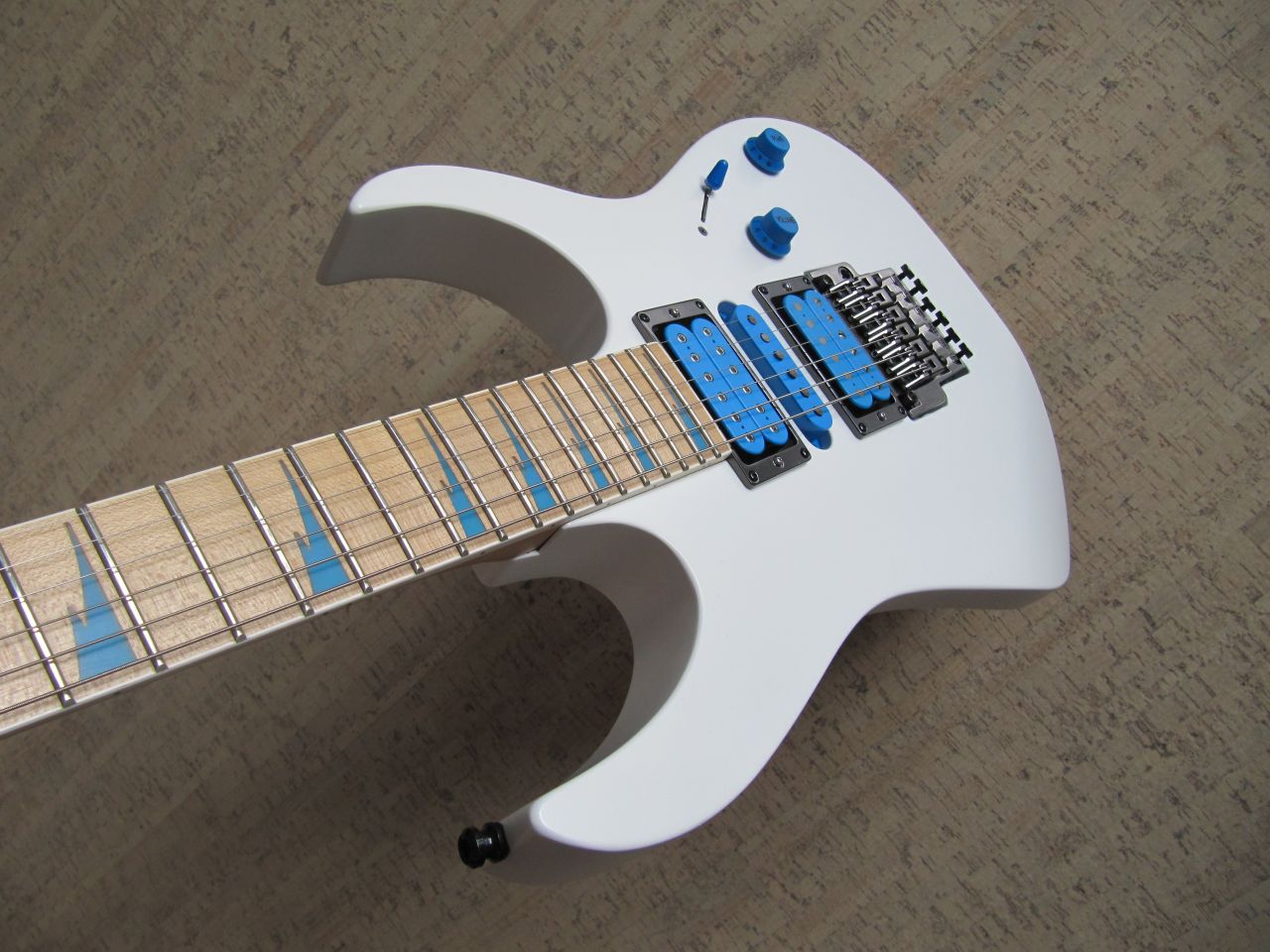 Ibanez_RG570DXBWM_1992_14.jpg