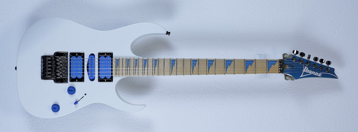 Ibanez_RG570DXBWM_1992_F.jpg