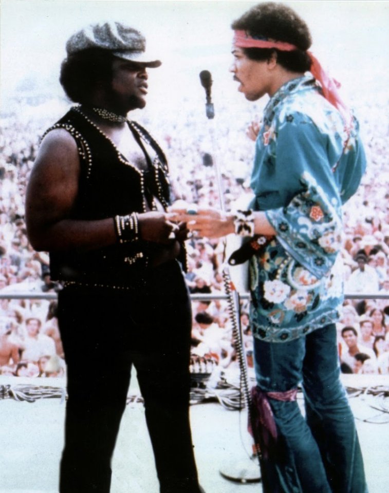 Jimi-Hendrix-Buddy-Miles-Newport-Pop-Festival-69.jpg