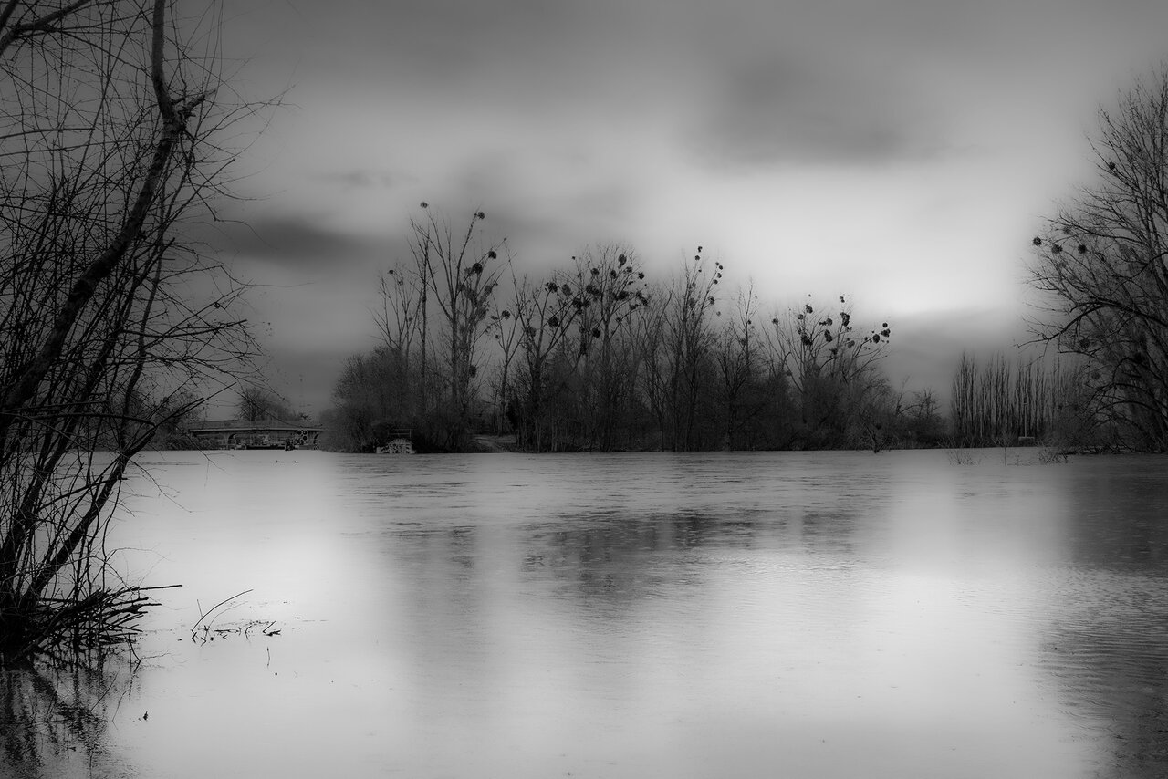 leineufer-hochwasser.jpg