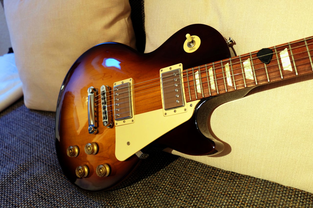 LesPaul2.JPG