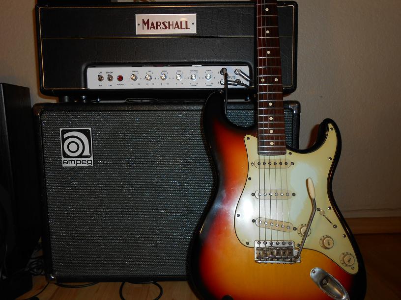 Marshall+Strat.jpg