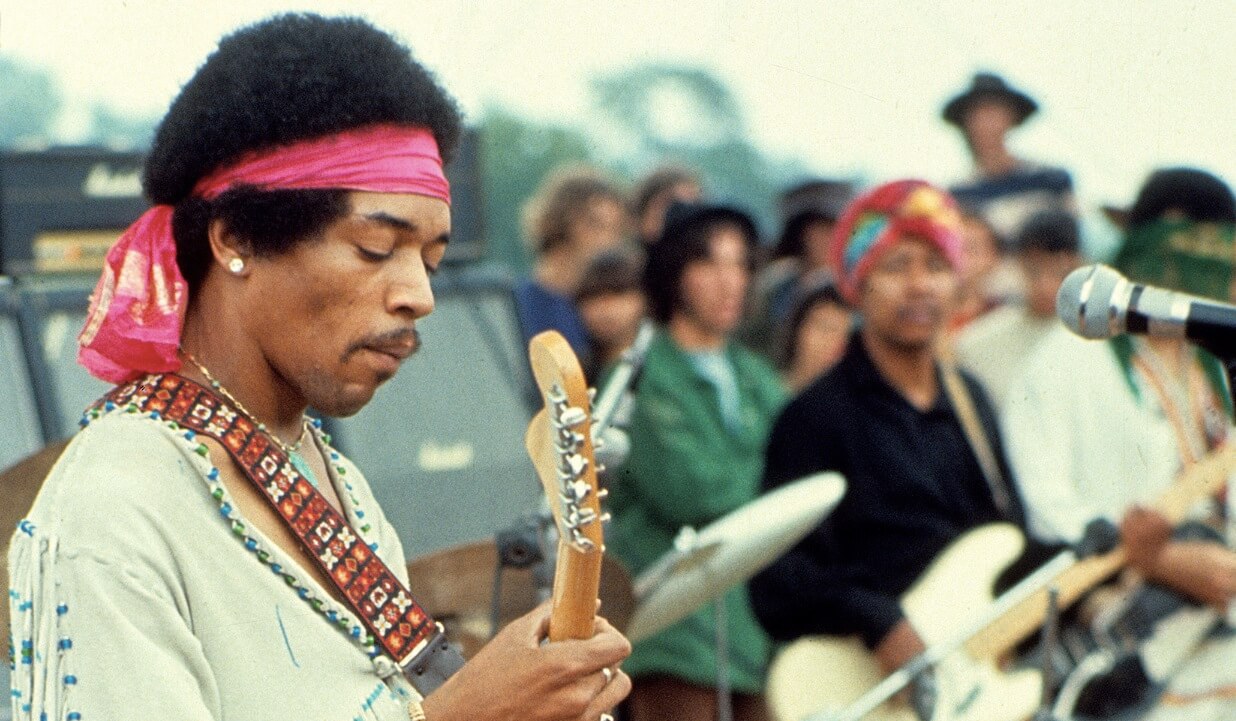 mediasteak-jimi-hendrix-guitar-hero.jpg