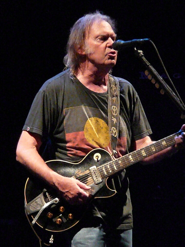 Neil Young hat seine Goldtop zB schwarz überlackiert 4.jpg