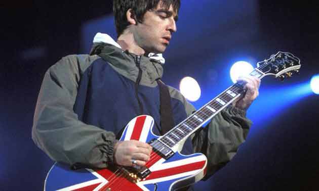 oasis-gitarre-union-jack-1996.jpg