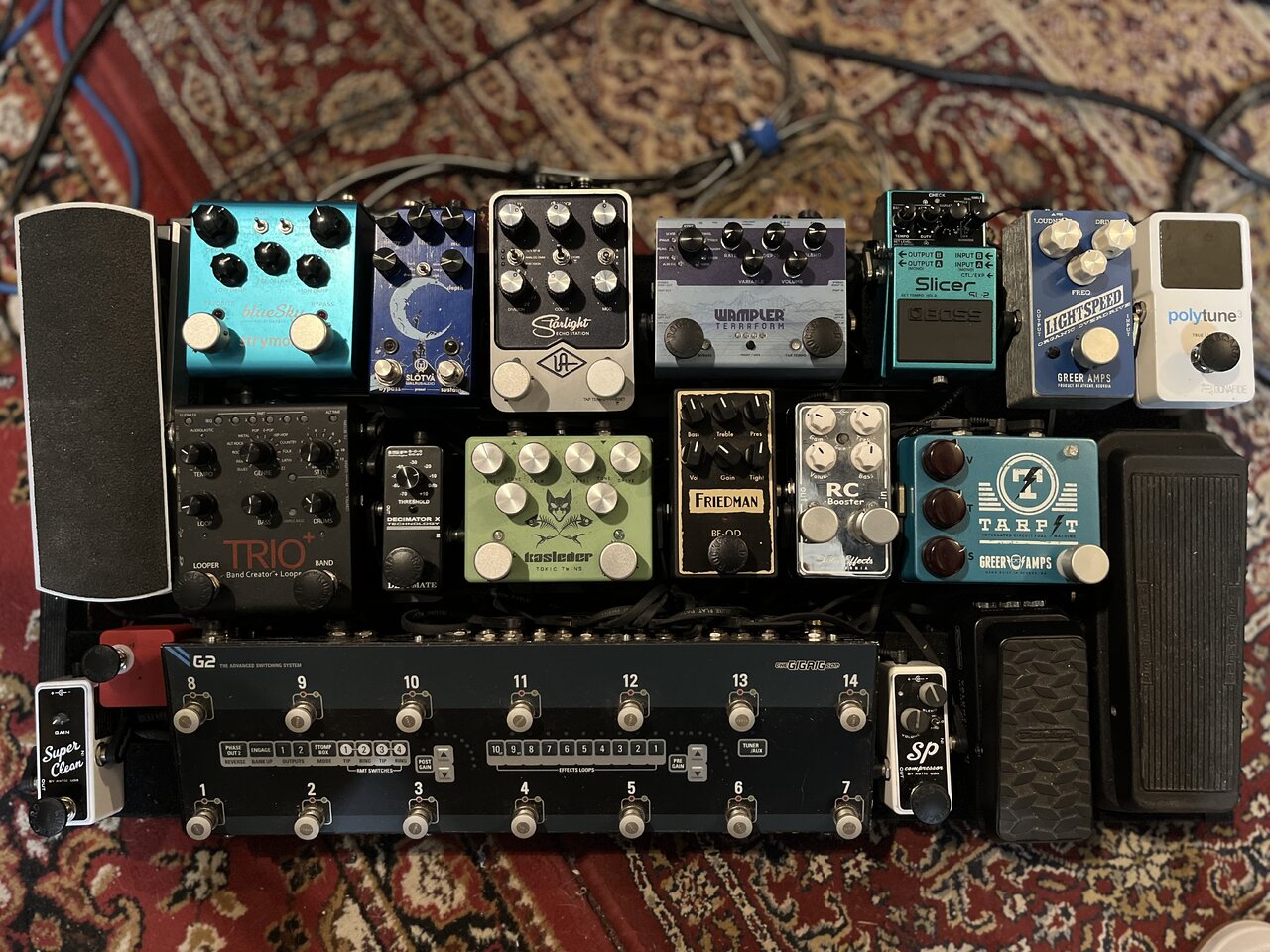 Pedalboard 09.24.jpg