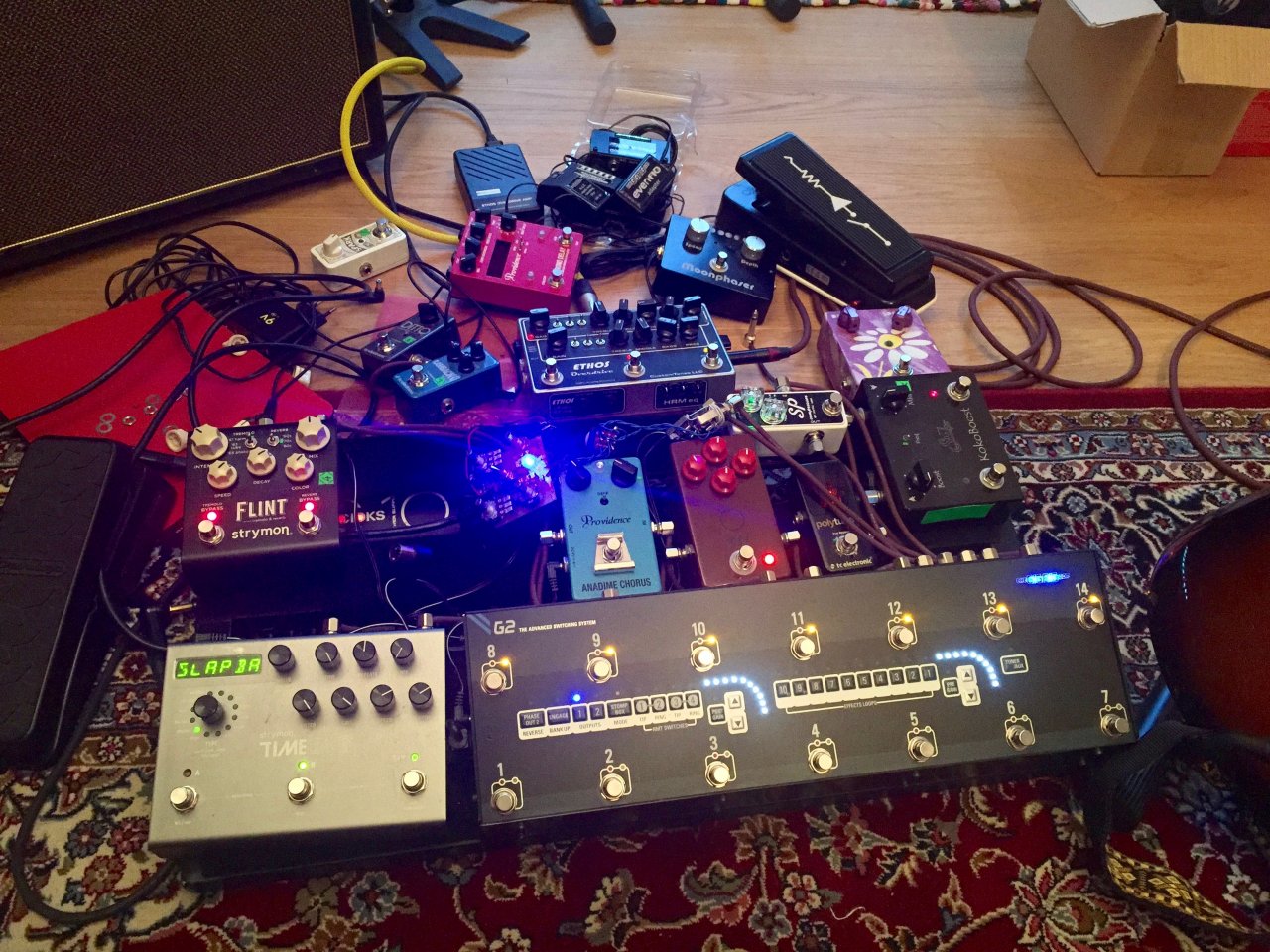 Pedalboard 1 Dez 15.jpg