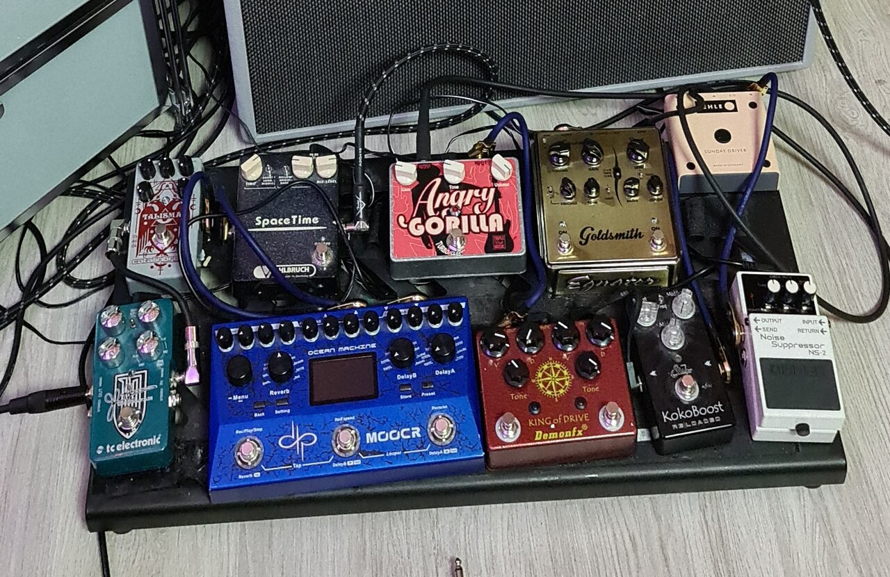 Pedalboard.jpg