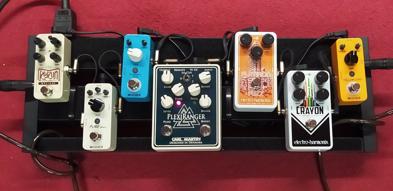 Pedalboard_Small.jpg