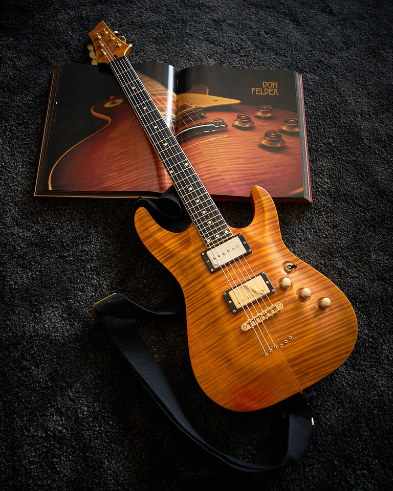 Schecter Exotic.jpg