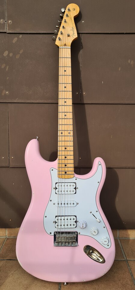 Squier Bullet Strat HT 020_K.jpg