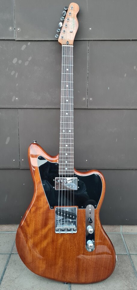 Squier Jazzcaster 01_K.jpg