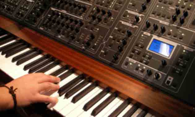 synthesizer-analog-digital-frage.jpg