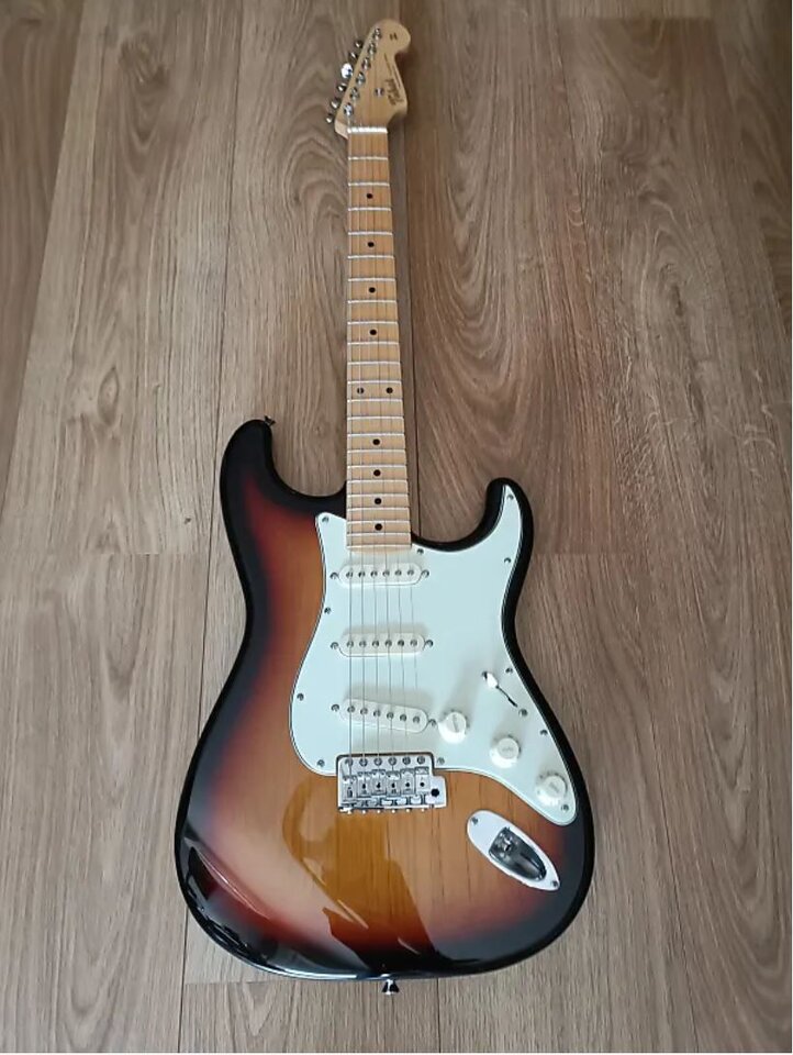 tokai ast95.JPG