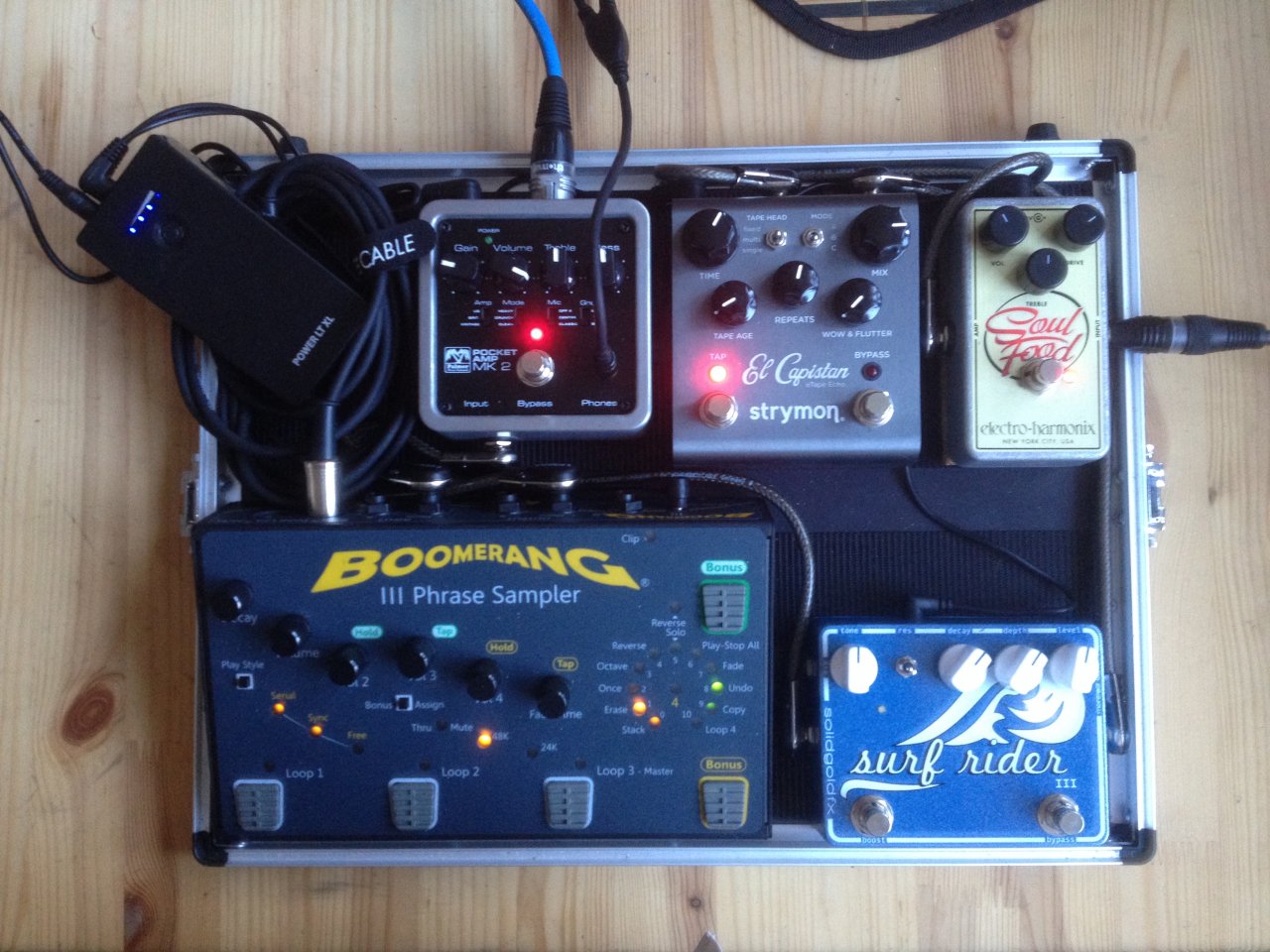 Xmas Pedalboard.JPG