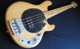 1257519241-Vintage_Music_Man_Stingray_bass_1.jpg