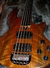 Wal-Bass frettless 4.jpg